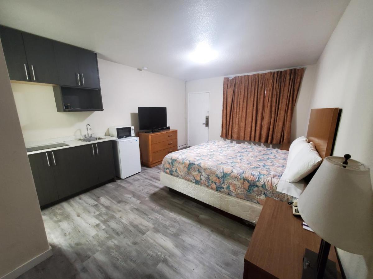 Downtown Motel Prince George Esterno foto
